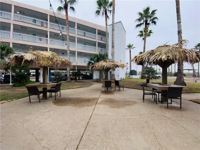 $1,100 | 3938 Surfside Boulevard, Unit 2141, Corpus Christi, TX 78402