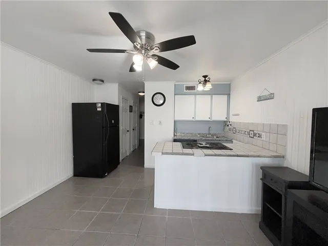 $1,100 | 3938 Surfside Boulevard, Unit 2141, Corpus Christi, TX 78402