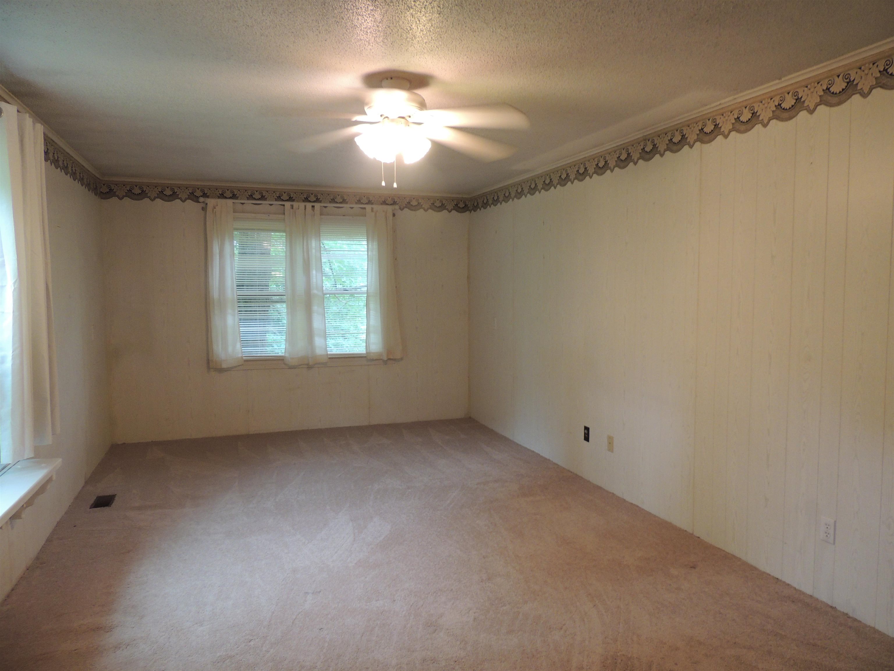 351 Barnwell Road Inman, SC 29349 - Photo 16 of 28