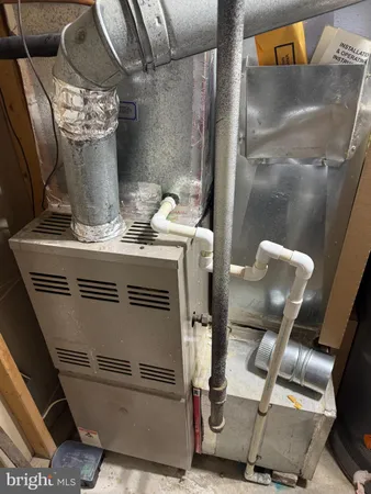 $665,000 | 6332 Robert Todd Court, Alexandria, VA 22312