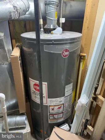 $665,000 | 6332 Robert Todd Court, Alexandria, VA 22312