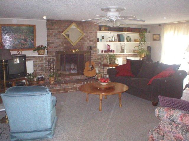 2477 Niles Ferry Road Madisonville, TN 37354 - Photo 8 of 15 08-LivingRoom