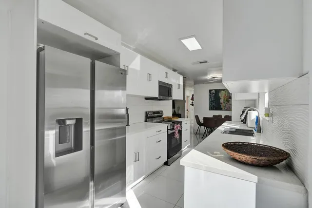 $785,000 | 1050 Northeast 150th Street, Miami, FL 33161