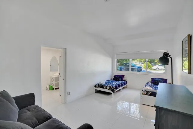 $785,000 | 1050 Northeast 150th Street, Miami, FL 33161