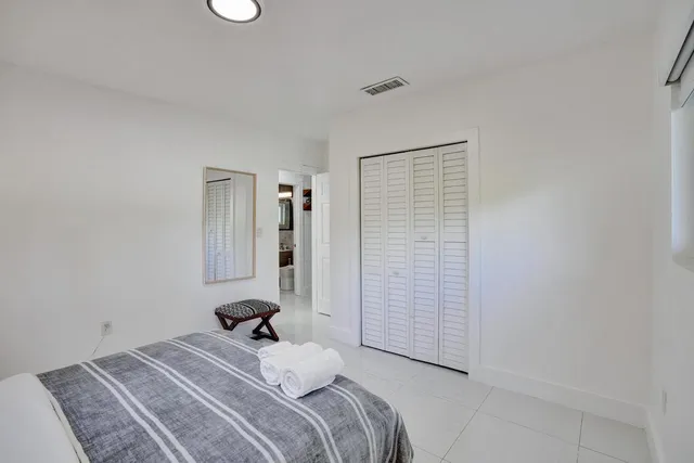 $785,000 | 1050 Northeast 150th Street, Miami, FL 33161