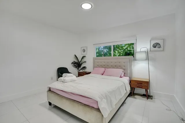 $785,000 | 1050 Northeast 150th Street, Miami, FL 33161