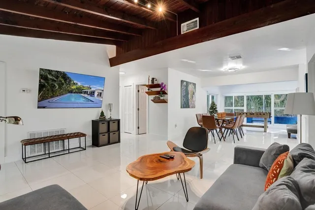 $785,000 | 1050 Northeast 150th Street, Miami, FL 33161