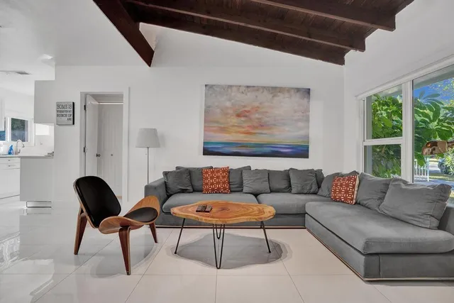 $785,000 | 1050 Northeast 150th Street, Miami, FL 33161