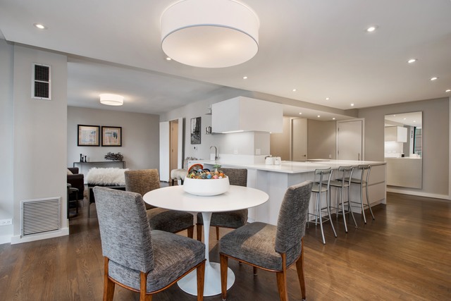 200 East Delaware Place, Unit 18F Chicago, IL 60611 - Photo 9 of 38