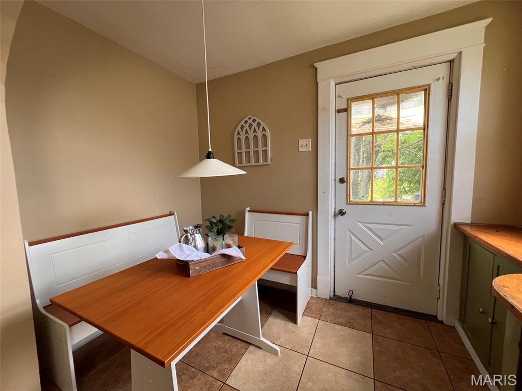 607 Milton Road Alton, IL 62002 - Photo 6 of 15