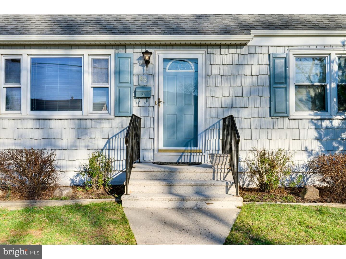 83 Unwin Drive Hamilton, NJ 08610 - Photo 2 of 22