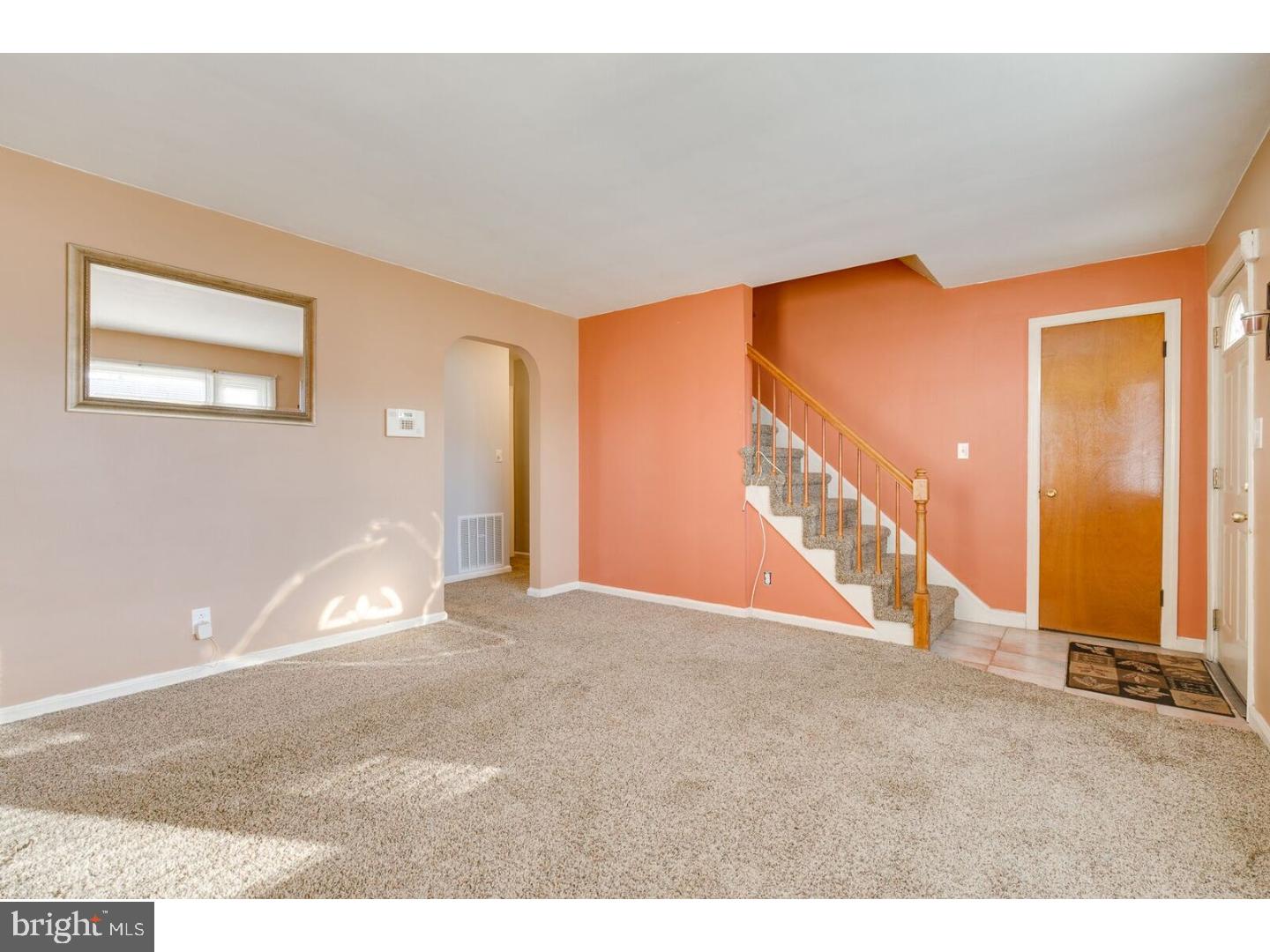 83 Unwin Drive Hamilton, NJ 08610 - Photo 4 of 22