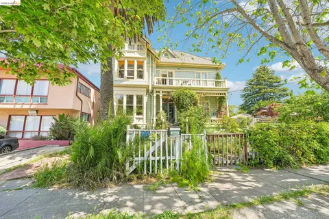 $2,400,000 | 1545 Dwight Way, Berkeley, CA 94703