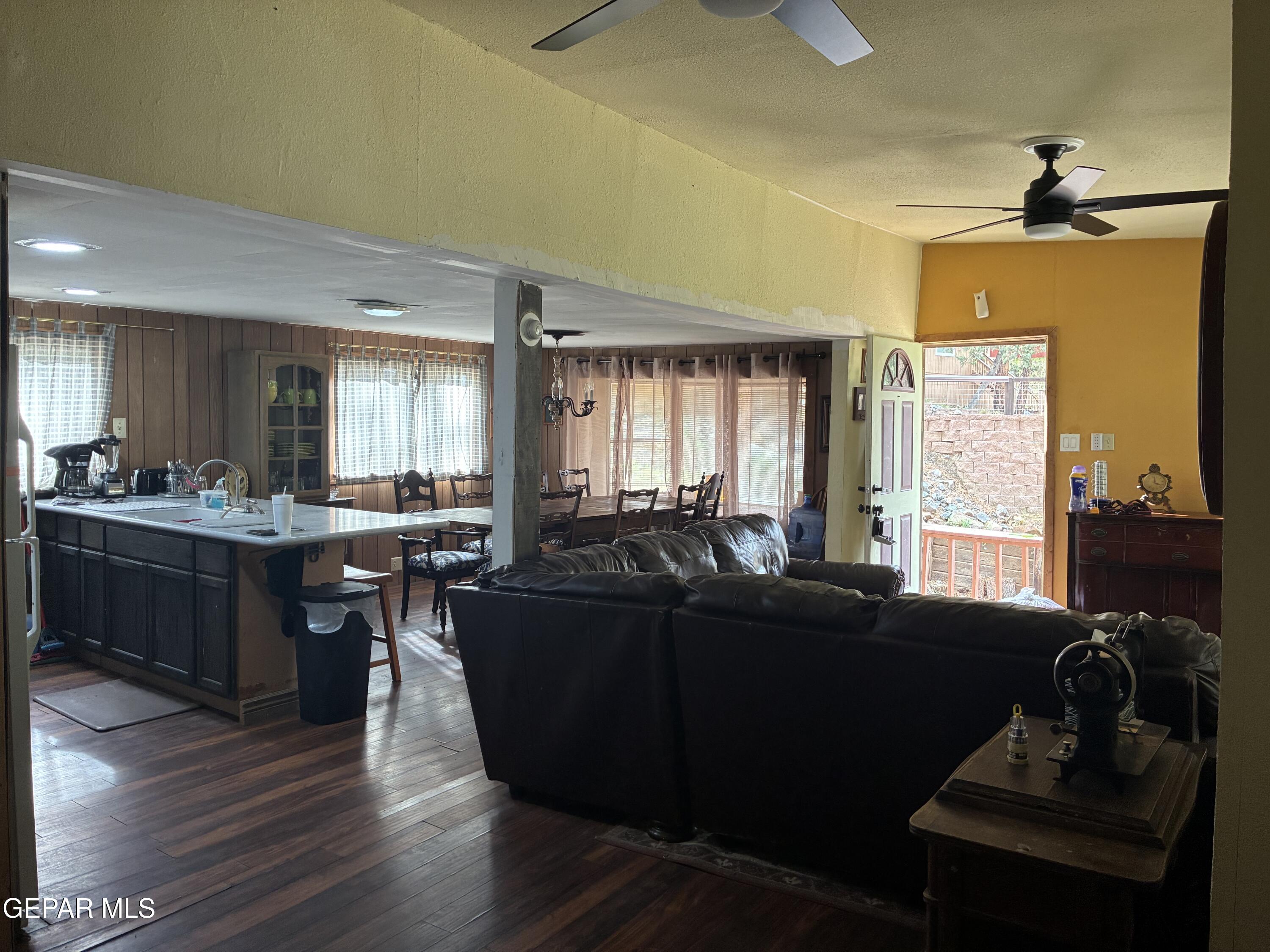 217 Juniper Road Ruidoso, NM 88345 - Photo 3 of 17 living/dinning comb