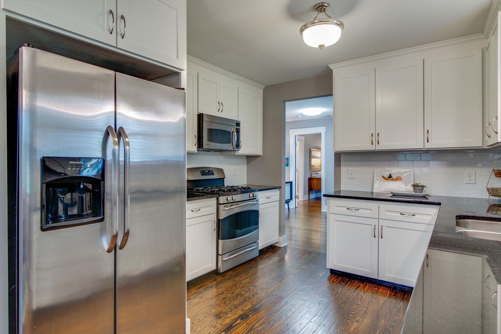 2300 Porter Road Nashville, TN 37206 - Photo 12 of 30 This kitchen!