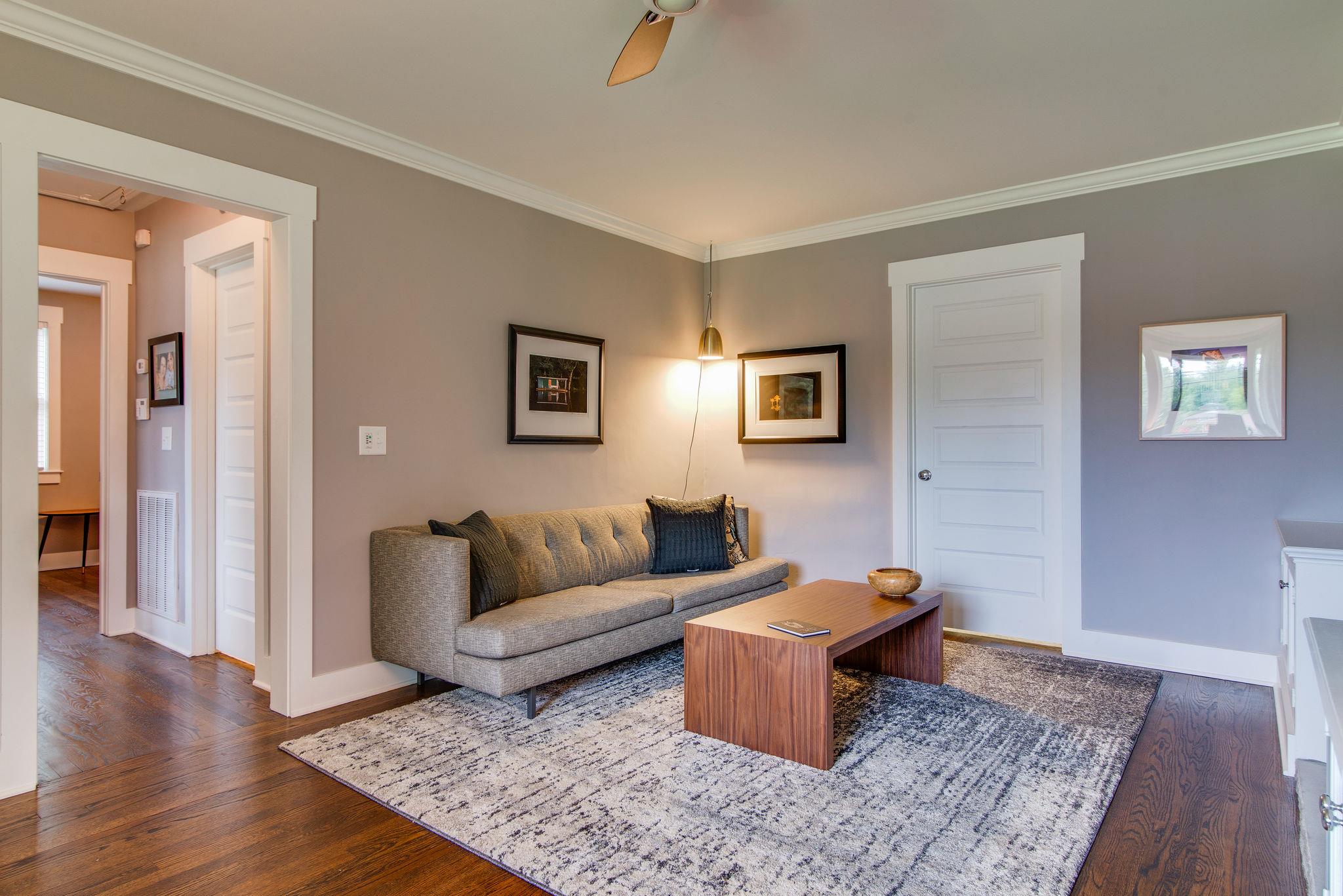 2300 Porter Road Nashville, TN 37206 - Photo 6 of 30 Great space to show off your artwork and photos.