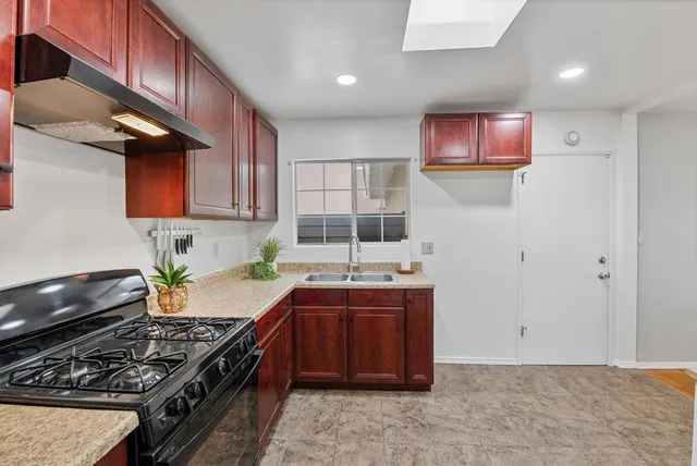 $799,000 | 268 Sierra Way, Chula Vista, CA 91911