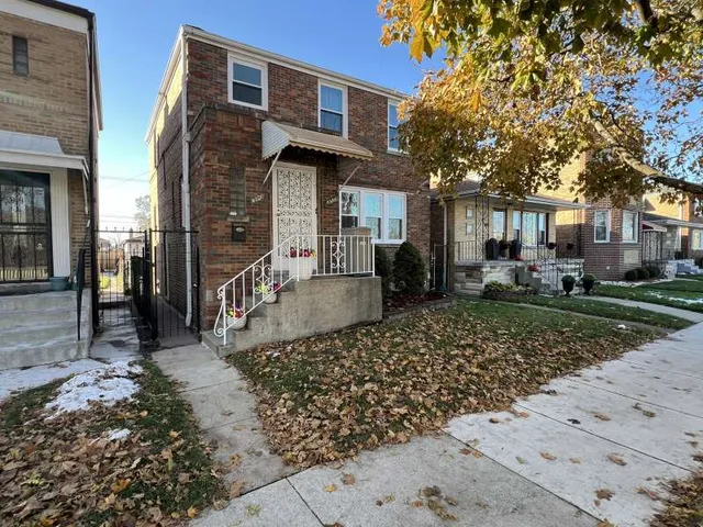 $329,000 | 8350 South Lafayette Avenue, Chicago, IL 60620