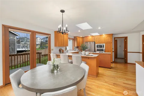 $910,000 | 430 81st Avenue Southeast, Lake Stevens, WA 98258