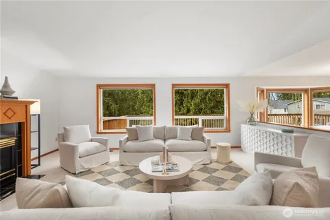 $910,000 | 430 81st Avenue Southeast, Lake Stevens, WA 98258