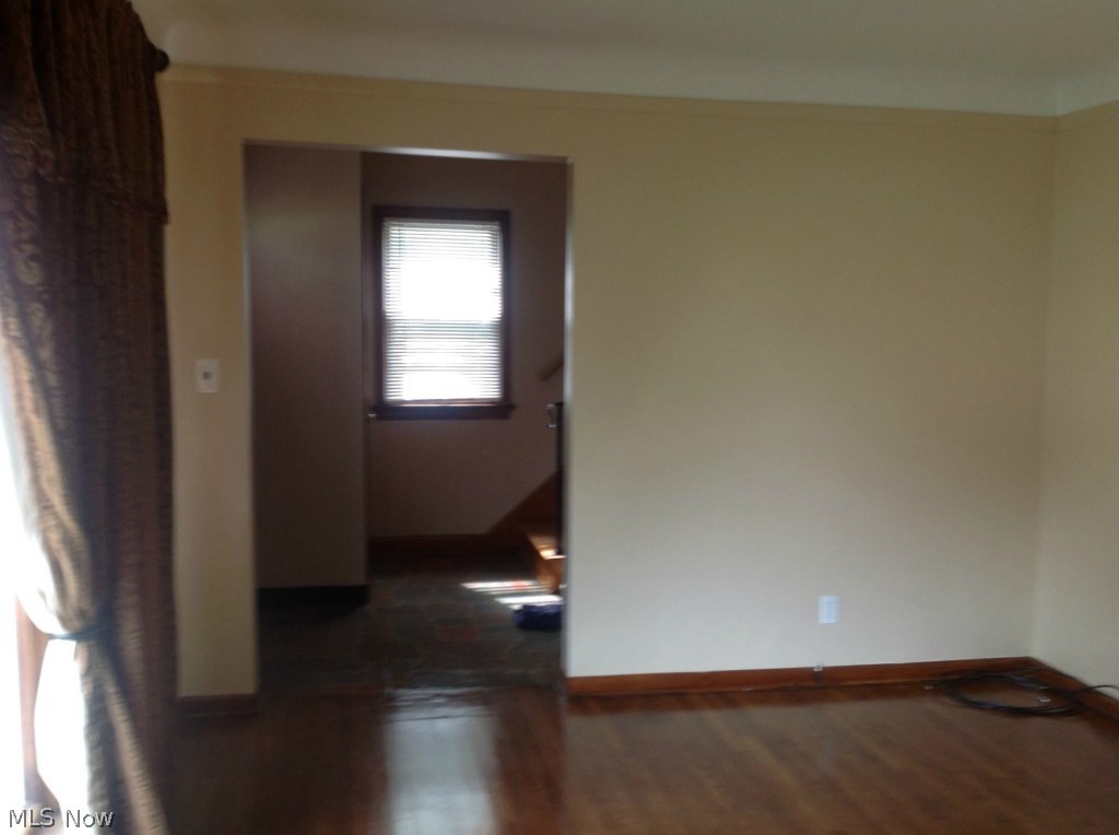 28763 Forest Road Willowick, OH 44095 - Photo 2 of 5