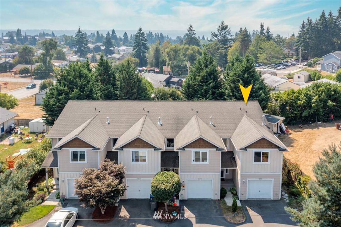 1973 Sheridan Road Bremerton, WA 98310 - Photo 2 of 26 Gallery Image 2