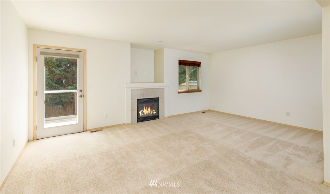 1973 Sheridan Road Bremerton, WA 98310 - Photo 19 of 26 Gallery Image 19
