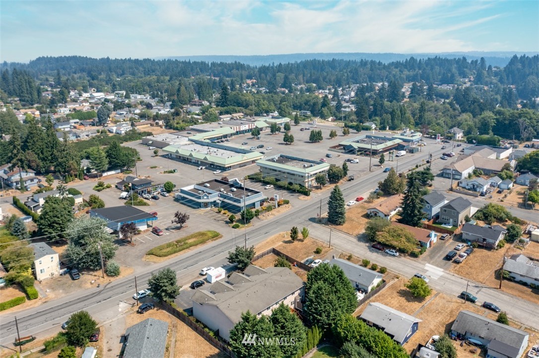 1973 Sheridan Road Bremerton, WA 98310 - Photo 4 of 26 Gallery Image 4