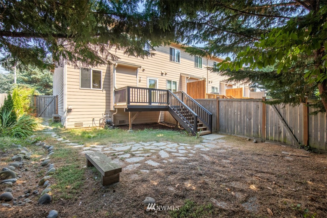 1973 Sheridan Road Bremerton, WA 98310 - Photo 9 of 26 Gallery Image 9