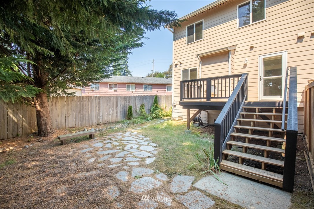 1973 Sheridan Road Bremerton, WA 98310 - Photo 10 of 26 Gallery Image 10