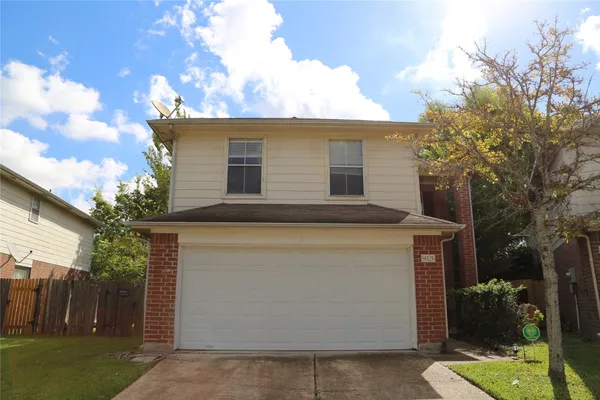 $2,000 | 8026 Golf Green Circle, Houston, TX 77036