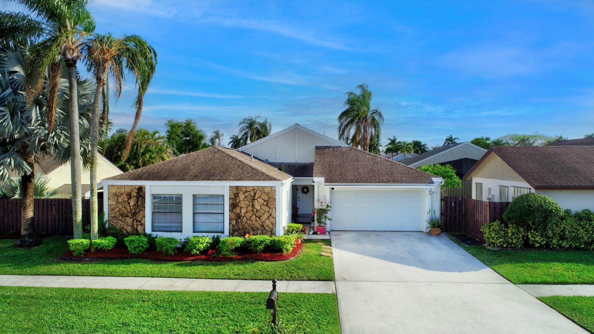 11498 Country Sound Court Boca Raton, FL 33428 - Photo 3 of 42 34_virtuals1 (34)