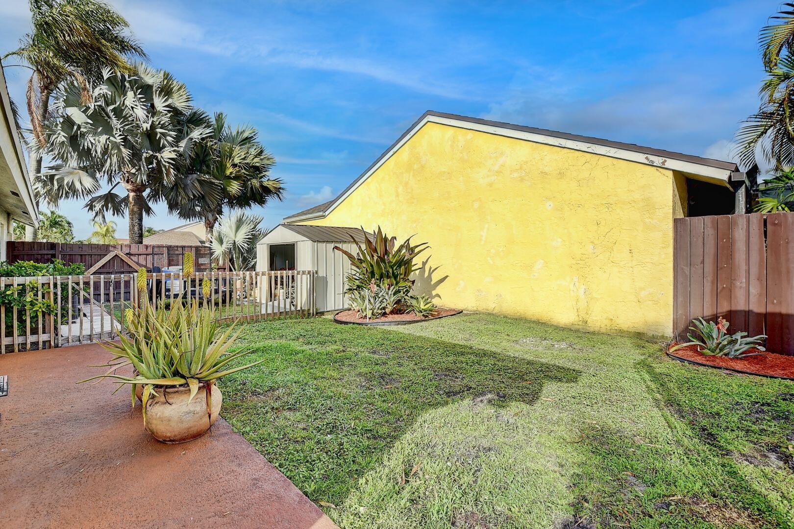 11498 Country Sound Court Boca Raton, FL 33428 - Photo 36 of 42 32_virtuals1 (32)