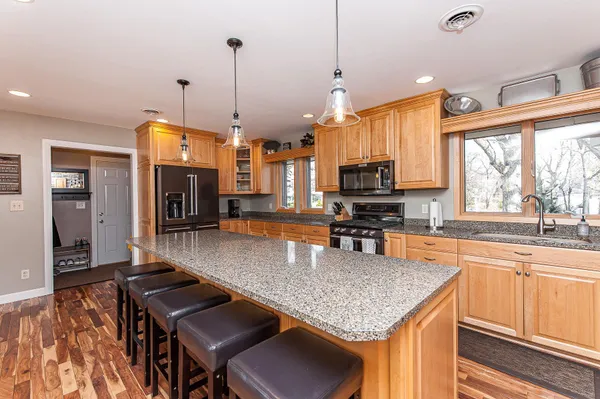 $632,500 | 701 4th Street Southwest, Austin, MN 55912