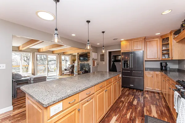 $632,500 | 701 4th Street Southwest, Austin, MN 55912