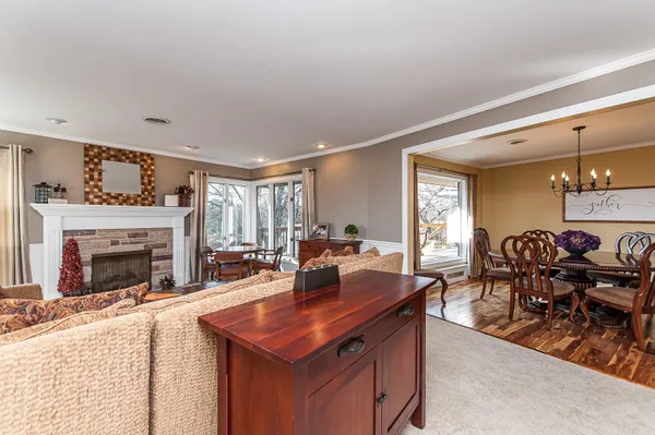 $632,500 | 701 4th Street Southwest, Austin, MN 55912
