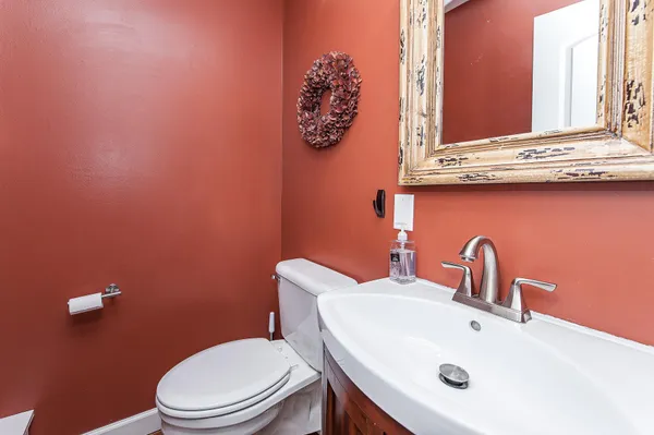 $632,500 | 701 4th Street Southwest, Austin, MN 55912