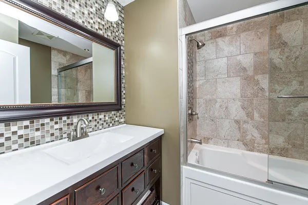 $632,500 | 701 4th Street Southwest, Austin, MN 55912