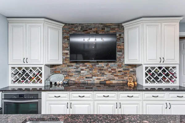 $632,500 | 701 4th Street Southwest, Austin, MN 55912