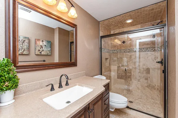 $632,500 | 701 4th Street Southwest, Austin, MN 55912