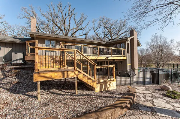 $632,500 | 701 4th Street Southwest, Austin, MN 55912