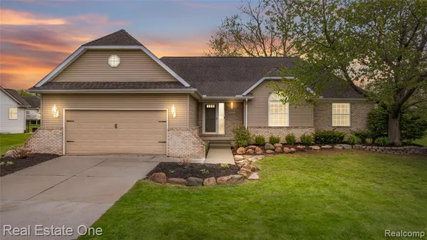 $410,000 | 16222 Pine Lake Forest Court, Linden, MI 48451