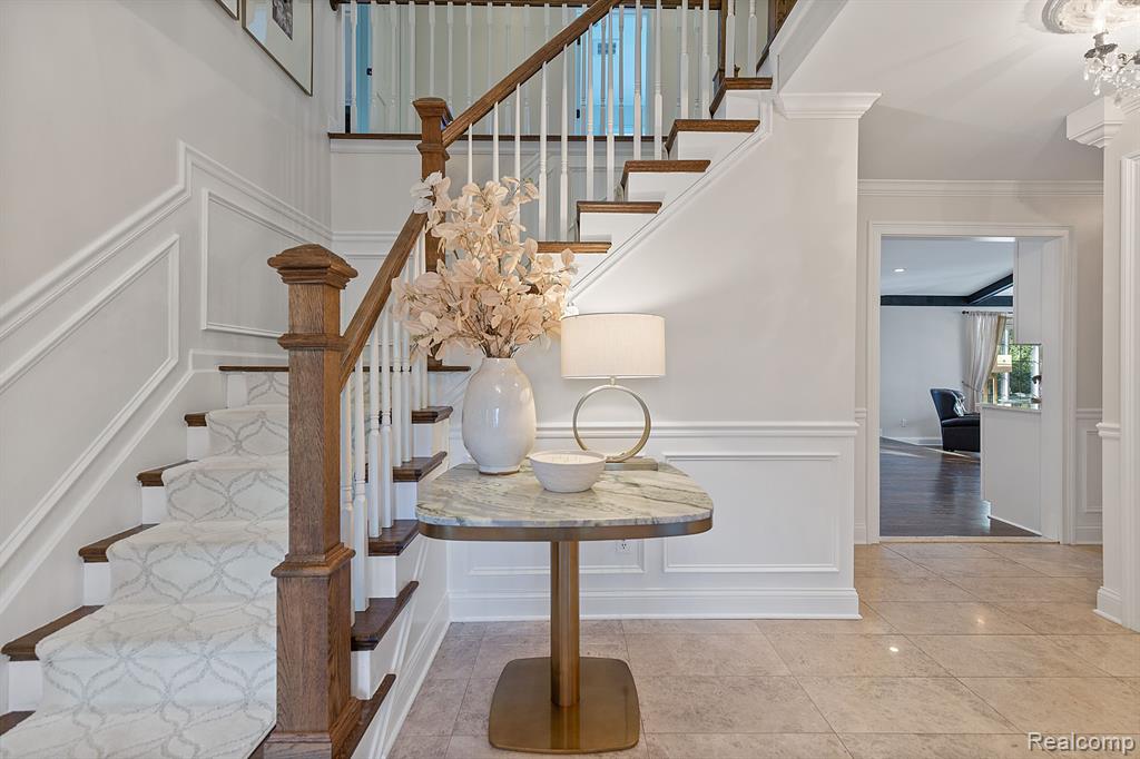 2599 Munster Road Rochester Hills, MI 48309 - Photo 17 of 58