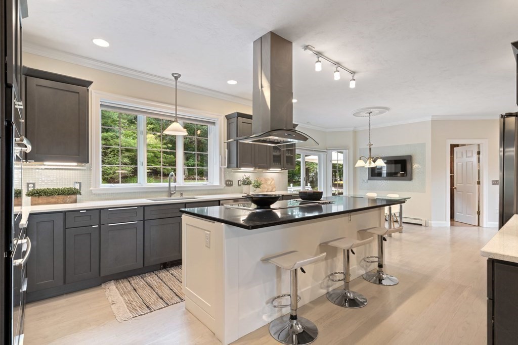 15 Falcon Ridge Drive Hopkinton, MA 01748 - Photo 8 of 40