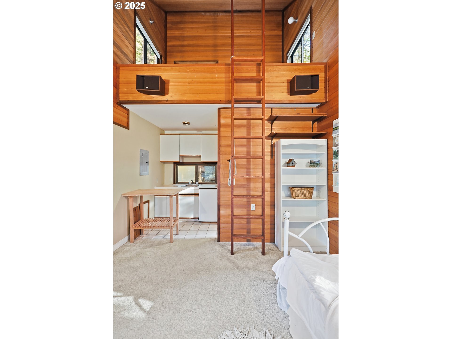 80 Echo Glen Road White Salmon, WA 98672 - Photo 37 of 48 a backyard of a house with barbeque oven