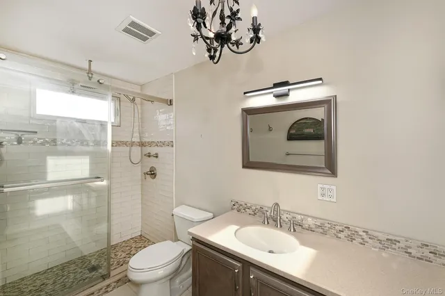 $999,000 | 38 Soundcrest Avenue, Northport, NY 11768