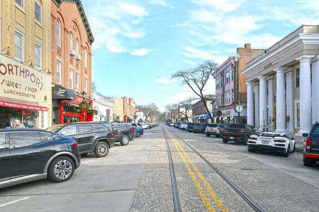 $999,000 | 38 Soundcrest Avenue, Northport, NY 11768