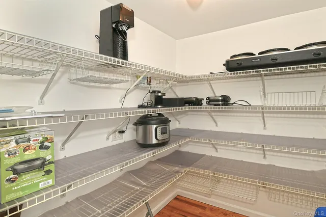 $999,000 | 38 Soundcrest Avenue, Northport, NY 11768