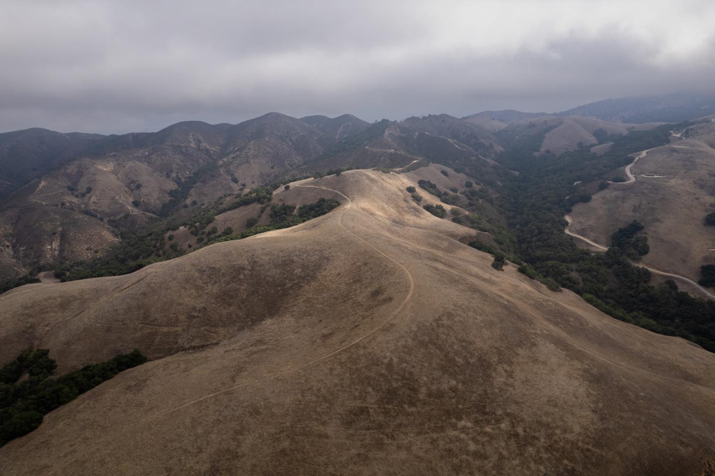 367 San Benancio Road Salinas, CA 93908 - Photo 18 of 29 a view of a city with mountain in the background