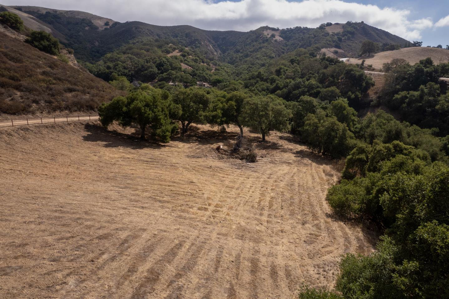 367 San Benancio Road Salinas, CA 93908 - Photo 4 of 29 a view of a backyard with sitting area